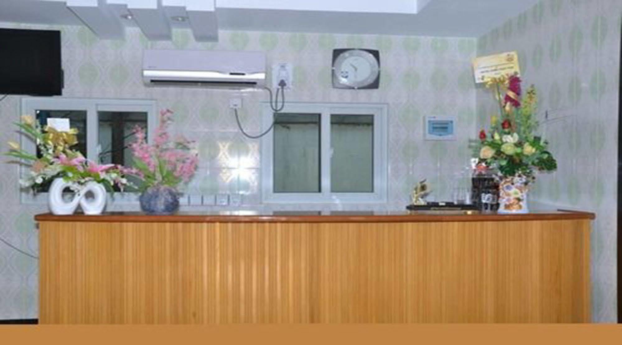 Hotel Shwe Eain Taw Γιανγκόν Εξωτερικό φωτογραφία