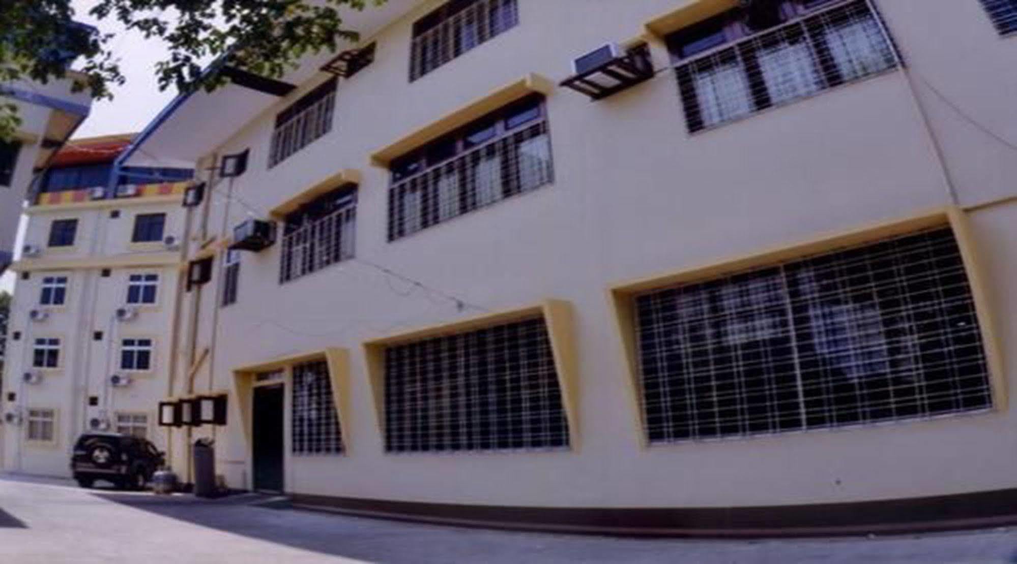 Hotel Shwe Eain Taw Γιανγκόν Εξωτερικό φωτογραφία